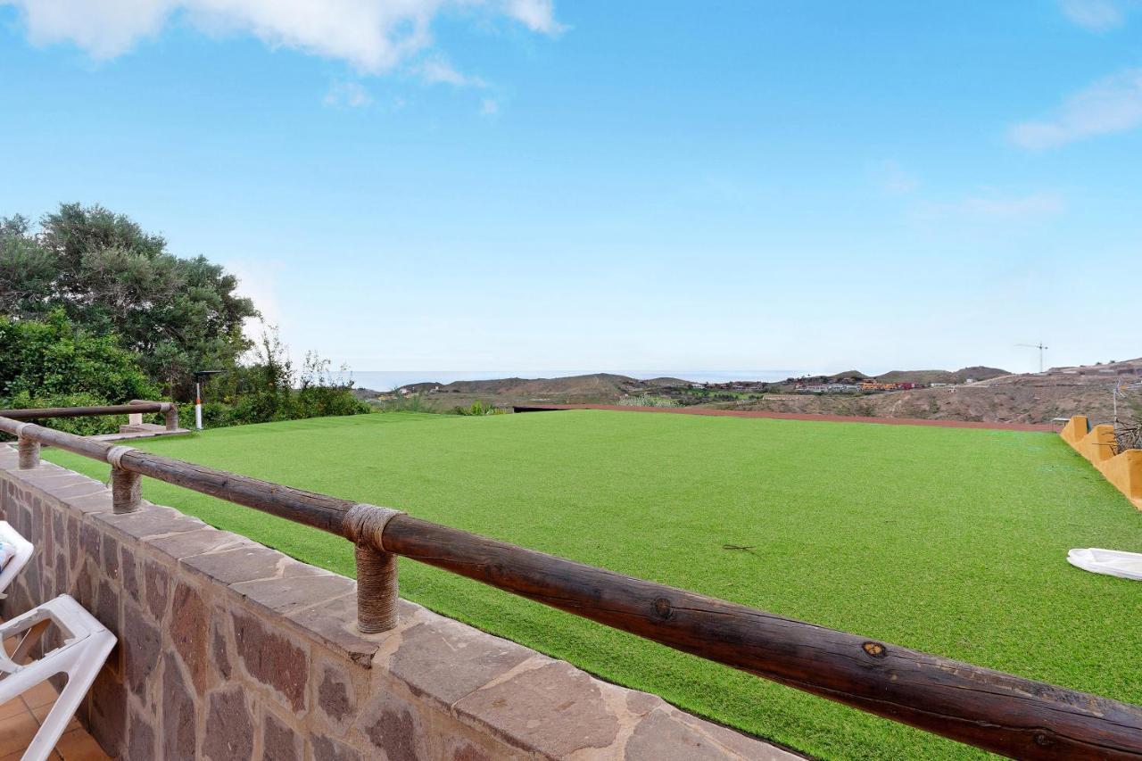 Villa Christisay サロブレ エクステリア 写真